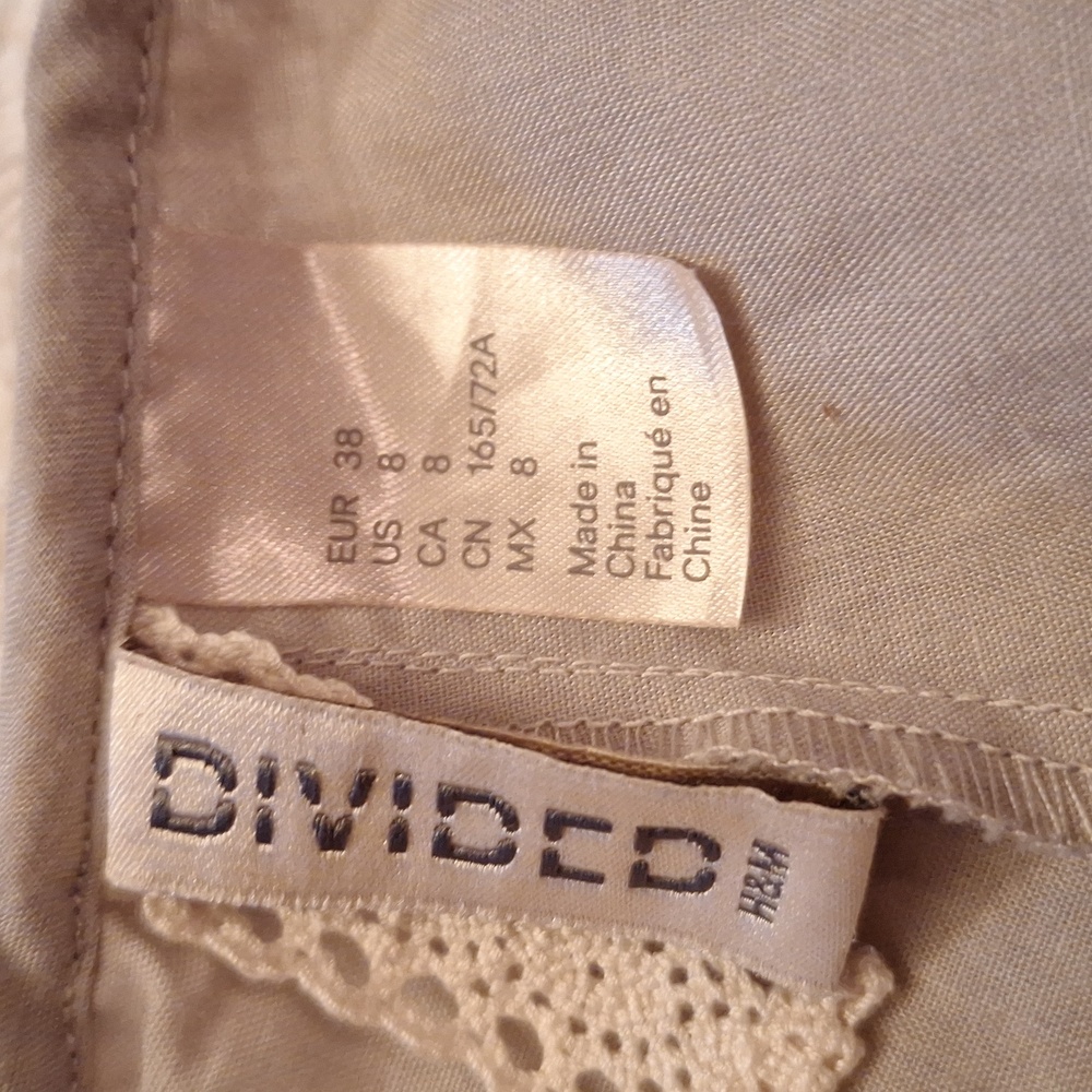 H&M Cream Lace Detail Shorts Size 8 - Picture 3 of 7